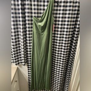 NWT Sage Green, Kira style, velvet Birdy Grey bridesmaid dress